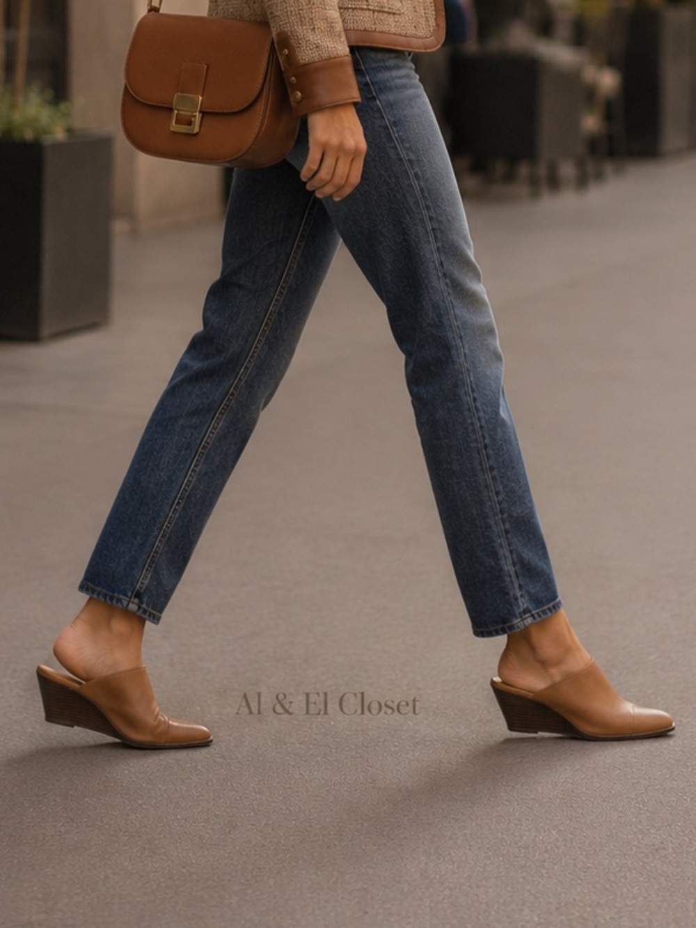Vince Benita Tan Leather Wedge Mules Size 9 M Vero Cuoio Leather Sole